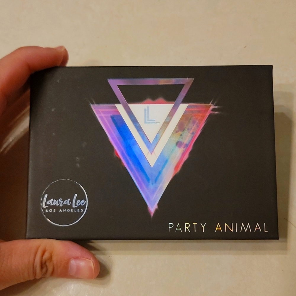 Laura Lee Los Angeles Party Animal eyeshadow palette